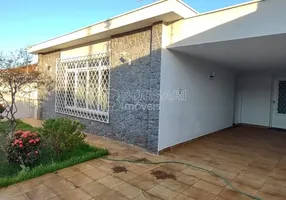 Foto 1 de Casa com 3 Quartos para alugar, 166m² em Centro, Araraquara