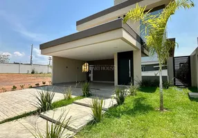 Foto 1 de Casa de Condomínio com 3 Quartos à venda, 300m² em Morada dos Nobres, Cuiabá