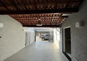 Foto 1 de Casa com 3 Quartos para alugar, 150m² em Parque Terra Nova, São Bernardo do Campo