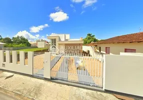 Foto 1 de Casa com 2 Quartos à venda, 99m² em 15 de novembro, Tijucas