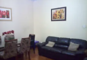 Foto 1 de Casa com 2 Quartos à venda, 80m² em Cambuci, São Paulo
