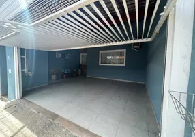 Foto 1 de Apartamento com 3 Quartos à venda, 206m² em Ponta da Praia, Santos