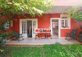 Foto 1 de Casa com 3 Quartos à venda, 300m² em Vila Romana, São Paulo