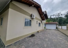 Foto 1 de Casa com 3 Quartos à venda, 150m² em Badenfurt, Blumenau