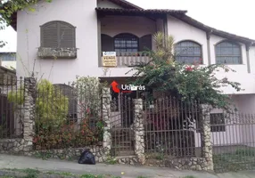 Foto 1 de Casa com 6 Quartos à venda, 341m² em Carlos Prates, Belo Horizonte