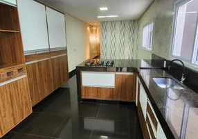 Foto 1 de Sobrado com 3 Quartos para alugar, 150m² em Residencial União, São José dos Campos