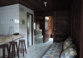 Foto 1 de Casa com 2 Quartos para alugar, 55m² em Cachoeira do Bom Jesus, Florianópolis
