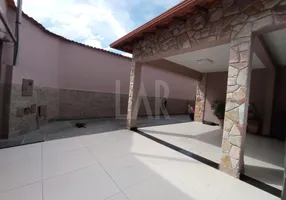 Foto 1 de Casa com 4 Quartos para alugar, 264m² em Mantiqueira, Belo Horizonte