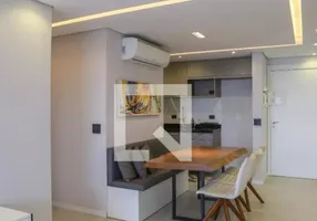 Foto 1 de Apartamento com 2 Quartos à venda, 69m² em Vila Ipojuca, São Paulo