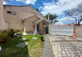 Foto 1 de Casa com 2 Quartos à venda, 127m² em Jardim Emília, Jacareí