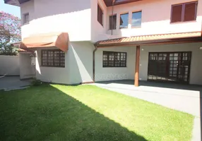 Foto 1 de Casa de Condomínio com 3 Quartos à venda, 330m² em Granja Viana, Cotia
