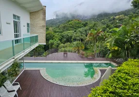 Foto 1 de Casa de Condomínio com 4 Quartos à venda, 320m² em Samambaia, Petrópolis