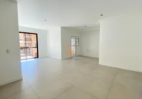 Foto 1 de Apartamento com 4 Quartos à venda, 108m² em Lagoa da Conceição, Florianópolis