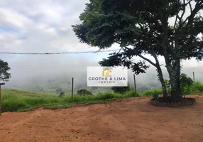 Foto 1 de Fazenda/Sítio com 1 Quarto à venda, 100m² em Chácara Itamarati, Caçapava