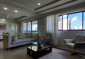 Foto 1 de Apartamento com 4 Quartos à venda, 202m² em Casa Forte, Recife