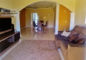 Foto 1 de Casa com 3 Quartos à venda, 360m² em Mutuá, São Gonçalo