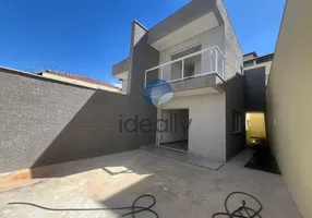 Foto 1 de Casa com 3 Quartos à venda, 237m² em Cabral, Contagem