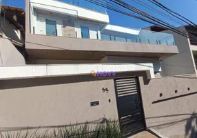 Foto 1 de Casa com 4 Quartos à venda, 390m² em Santa Rosa, Niterói