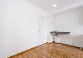Foto 1 de Apartamento com 2 Quartos à venda, 38m² em Socorro, São Paulo