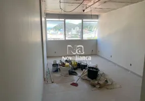 Foto 1 de Sala Comercial para alugar, 33m² em Praia da Costa, Vila Velha