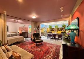 Foto 1 de Apartamento com 1 Quarto à venda, 55m² em Varzea, Teresópolis