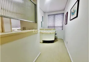 Foto 1 de Sala Comercial para alugar, 32m² em Petrópolis, Porto Alegre