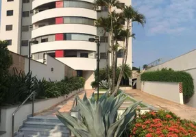 Foto 1 de Apartamento com 6 Quartos à venda, 295m² em Jardim dos Estados, Campo Grande