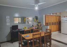 Foto 1 de Casa com 2 Quartos à venda, 199m² em Cidade Morumbi, São José dos Campos