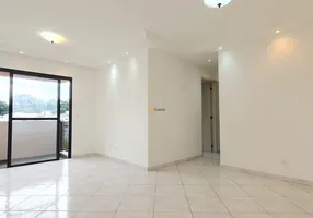 Foto 1 de Apartamento com 3 Quartos para alugar, 72m² em Vila Firmiano Pinto, São Paulo