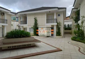 Foto 1 de Casa de Condomínio com 3 Quartos à venda, 198m² em Parque São Domingos, São Paulo