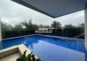 Foto 1 de Apartamento com 3 Quartos para alugar, 145m² em Tubalina, Uberlândia