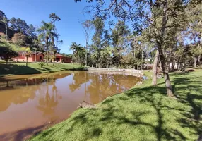 Foto 1 de Fazenda/Sítio com 6 Quartos à venda, 45000m² em Centro, Juquitiba