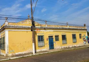 Foto 1 de Casa com 3 Quartos à venda, 185m² em Centro, Pelotas