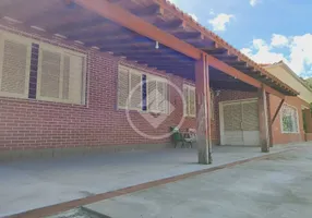 Foto 1 de Casa com 4 Quartos à venda, 180m² em Araras, Teresópolis