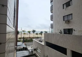 Foto 1 de Kitnet com 1 Quarto à venda, 30m² em Vila Guilhermina, Praia Grande