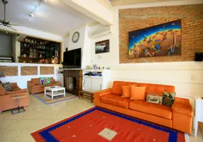 Foto 1 de Casa de Condomínio com 4 Quartos à venda, 381m² em Santa Tereza, Porto Alegre