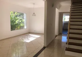 Foto 1 de Sobrado com 3 Quartos para alugar, 200m² em Jardim Bonfiglioli, São Paulo