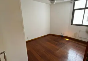 Foto 1 de Apartamento com 4 Quartos para alugar, 160m² em Ingá, Niterói