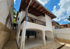 Foto 1 de Casa com 4 Quartos à venda, 380m² em Jardim Leonor, São Paulo