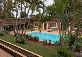 Foto 1 de Casa com 3 Quartos à venda, 615m² em Loteamento Capotuna, Jaguariúna