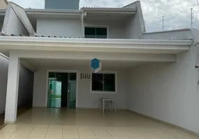 Foto 1 de Sobrado com 3 Quartos à venda, 153m² em Jardim Atlântico, Goiânia