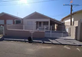 Foto 1 de Casa com 3 Quartos à venda, 100m² em Vila Pinheiro Machado, Botucatu