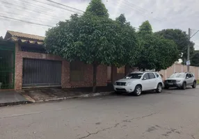 Foto 1 de Casa com 3 Quartos à venda, 550m² em Setor Bueno, Goiânia