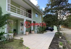 Foto 1 de Casa com 6 Quartos à venda, 430m² em Quebra Frascos, Teresópolis
