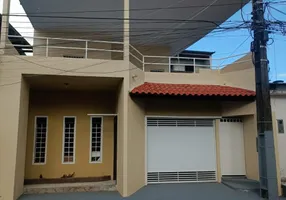 Foto 1 de Casa com 2 Quartos para alugar, 60m² em Coroado, Manaus