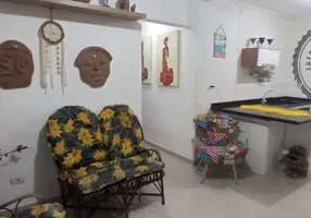 Foto 1 de Apartamento com 3 Quartos à venda, 74m² em Maracanã, Praia Grande
