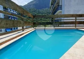 Foto 1 de Cobertura com 4 Quartos à venda, 240m² em Lagoa, Rio de Janeiro