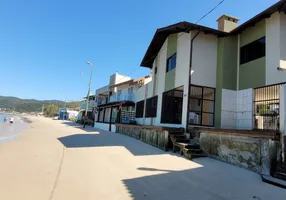 Foto 1 de Casa com 6 Quartos à venda, 205m² em Morrinhos, Bombinhas