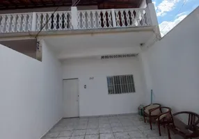 Foto 1 de Sobrado com 3 Quartos para alugar, 150m² em Vila Santa Catarina, Americana