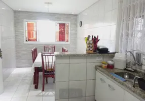 Foto 1 de Casa com 3 Quartos à venda, 200m² em Vila Boa Vista, Barueri